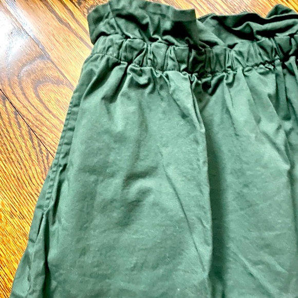 Uniqlo Army/Camo Green Skirt (9-10 YR) - Picture 3 of 4